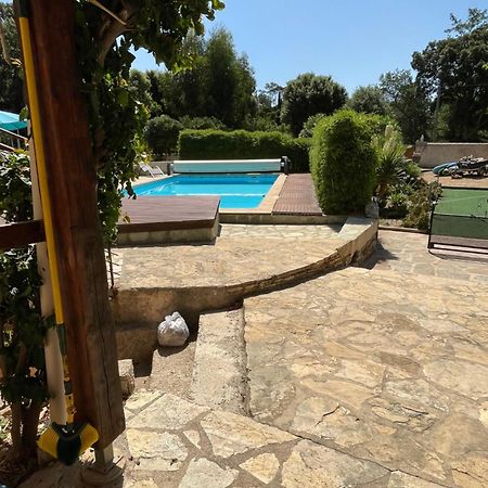 Residence Le Golfe Bleu Rayol-Canadel-sur-Mer Bagian luar foto