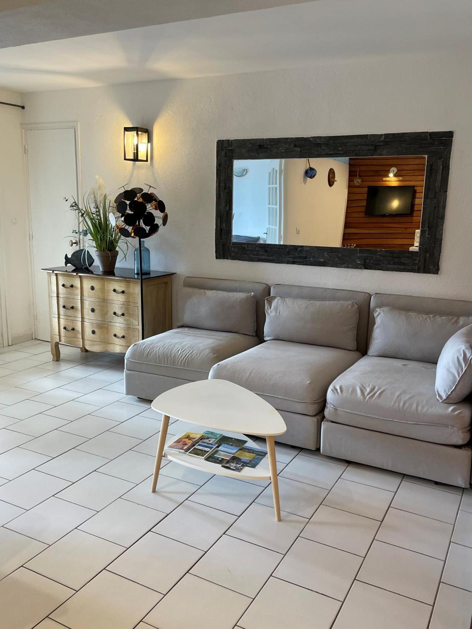 Residence Le Golfe Bleu Rayol-Canadel-sur-Mer Bagian luar foto