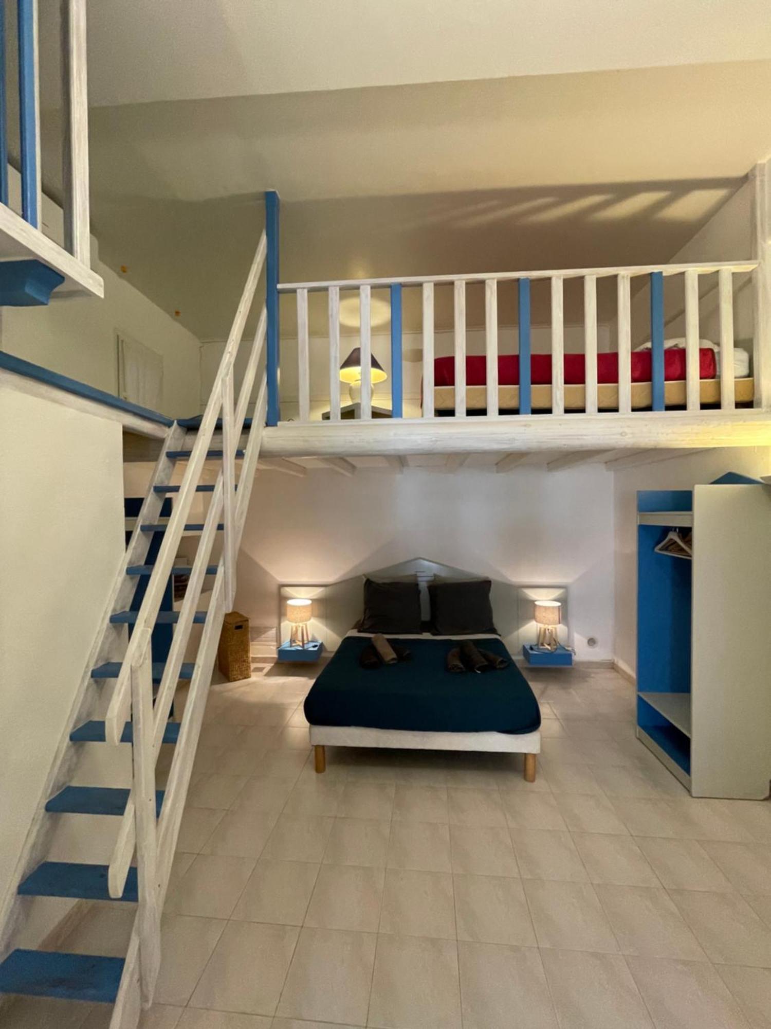 Residence Le Golfe Bleu Rayol-Canadel-sur-Mer Bagian luar foto