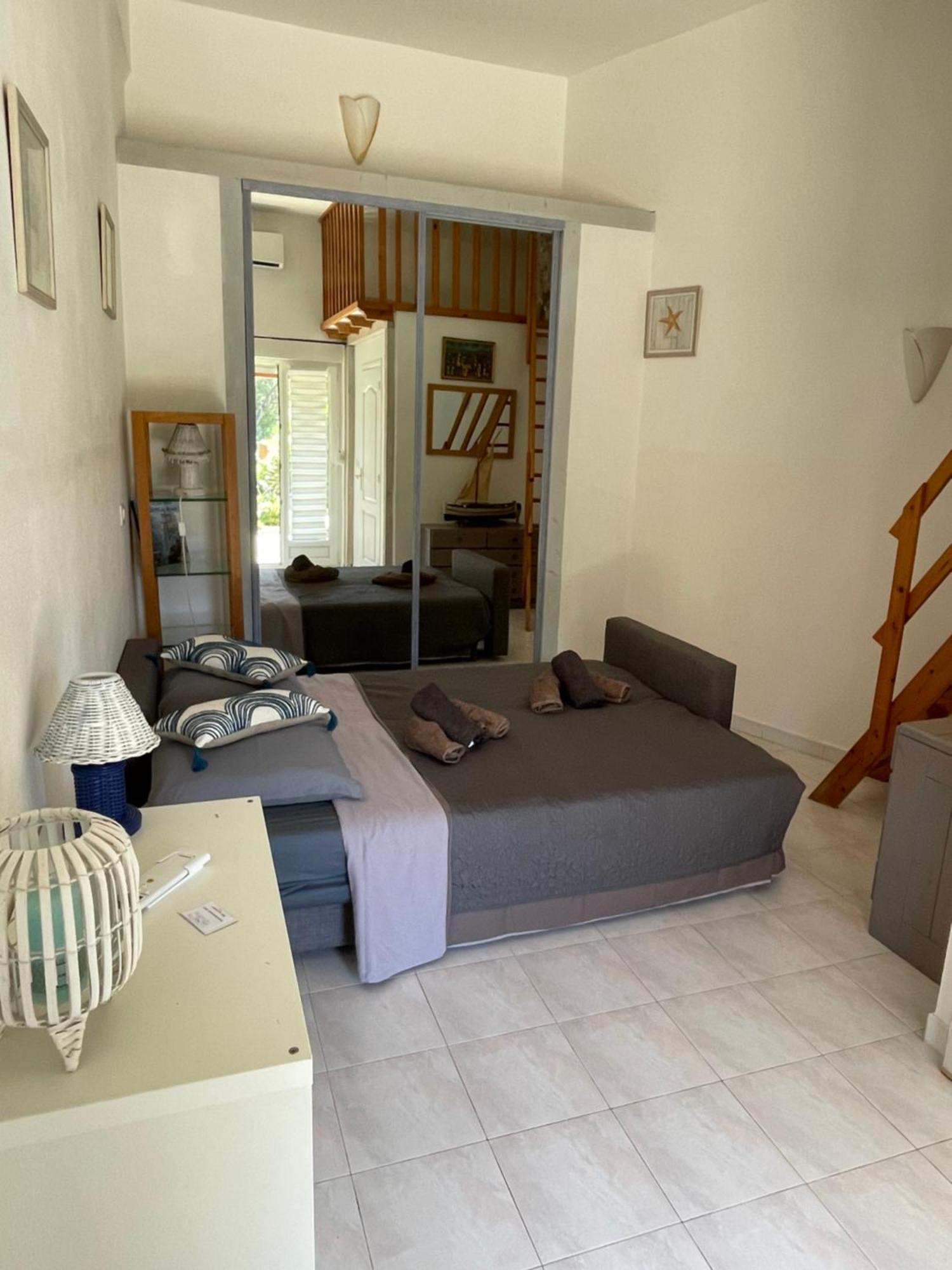 Residence Le Golfe Bleu Rayol-Canadel-sur-Mer Bagian luar foto