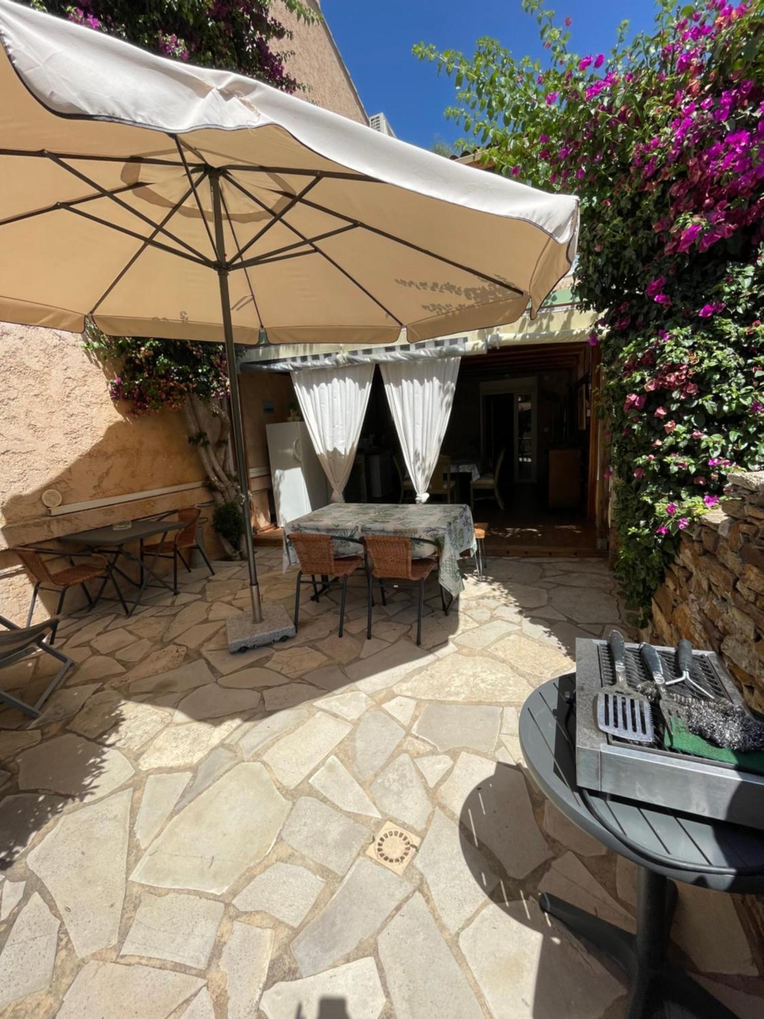 Residence Le Golfe Bleu Rayol-Canadel-sur-Mer Bagian luar foto