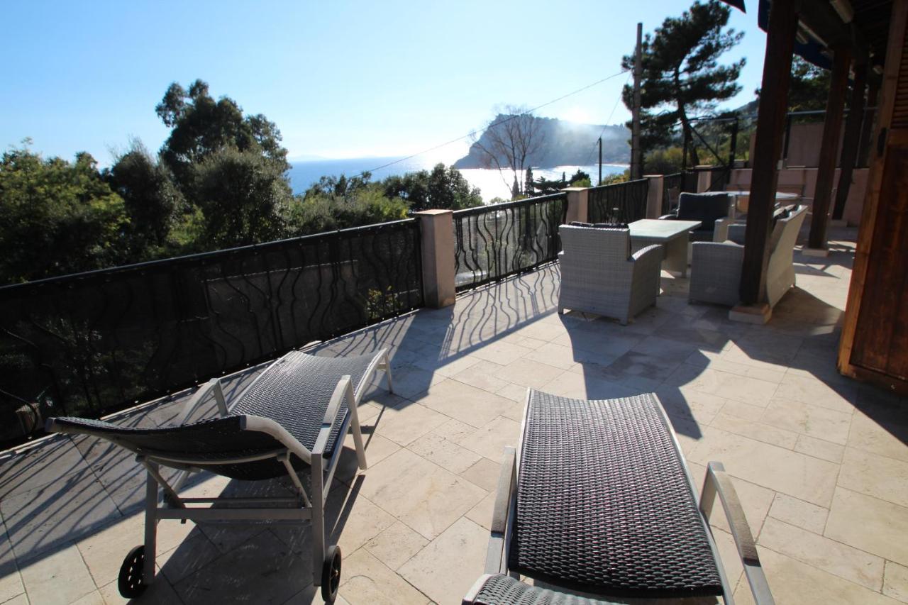 Residence Le Golfe Bleu Rayol-Canadel-sur-Mer Bagian luar foto